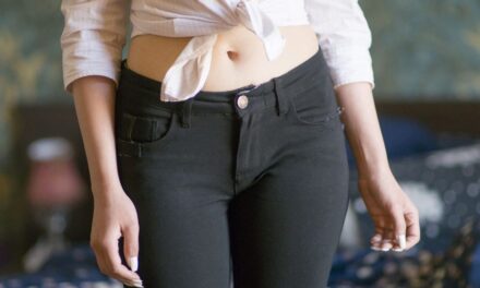 Göbek deliğimiz neden içe ya da dışa doğru?