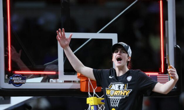 Iowa vs. LSU delivered memes, jokes, and a great game from Caitlin Clark