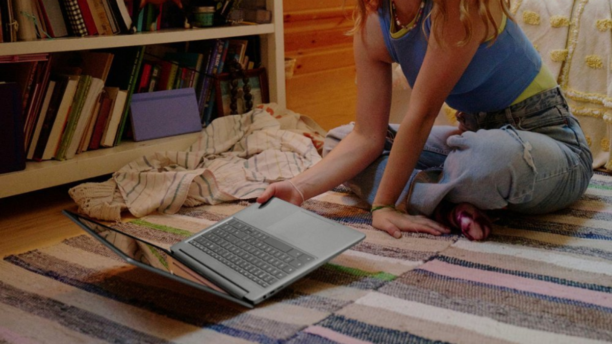 HP Chromebook Plus deal: Save $100 at Best Buy