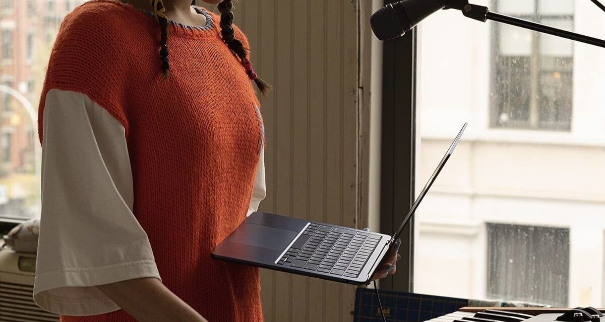 The M2 MacBook Air is at a new record low price