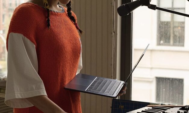 The M2 MacBook Air is at a new record low price