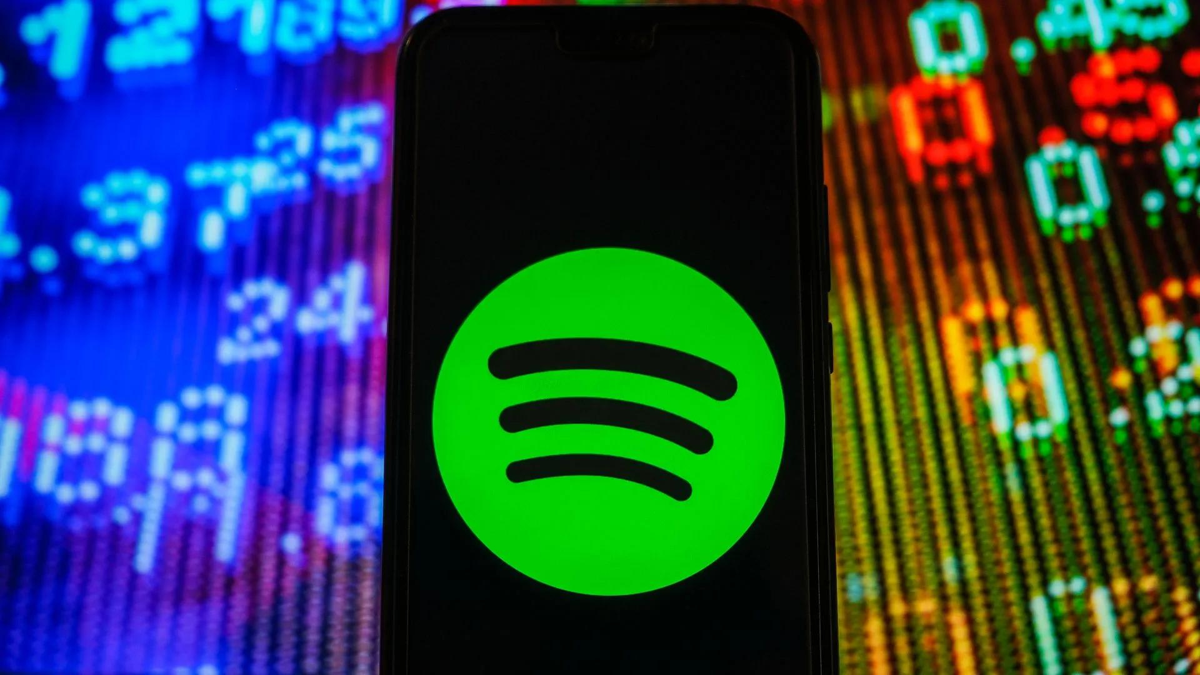 Spotify listelerinizi artık yapay zekâ oluşturacak! “Rahatlatıcı bir şeyler çal!”