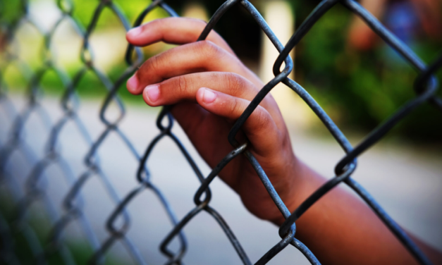 Tüyler ürperten bir insan hikayesi: Dört yaşındayken kaçırıldı ve yıllarca cinsel istismara uğradı! Şimdi güçsüzler için savaşıyor…